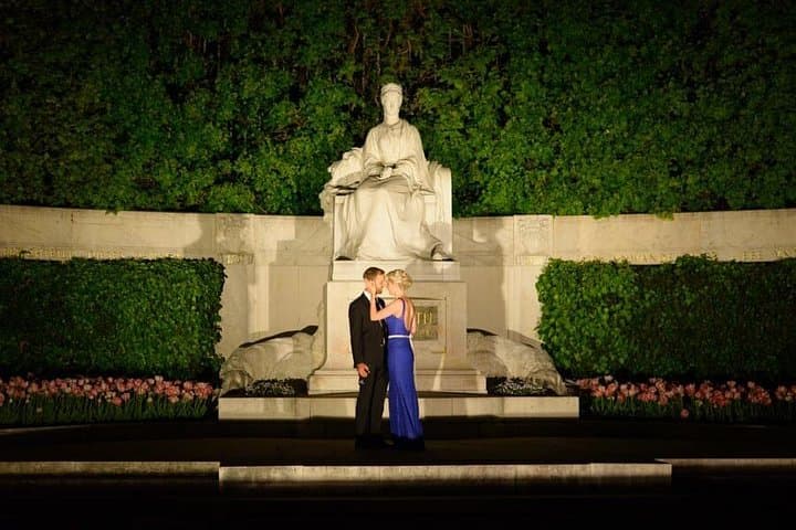 Private Photo Session with a Local Photographer in Vienna