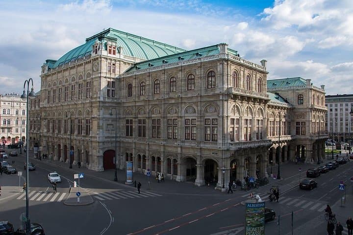 Private Vienna Historical Landmarks Tour