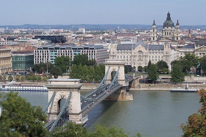 Private Budapest Day Trip from Vienna