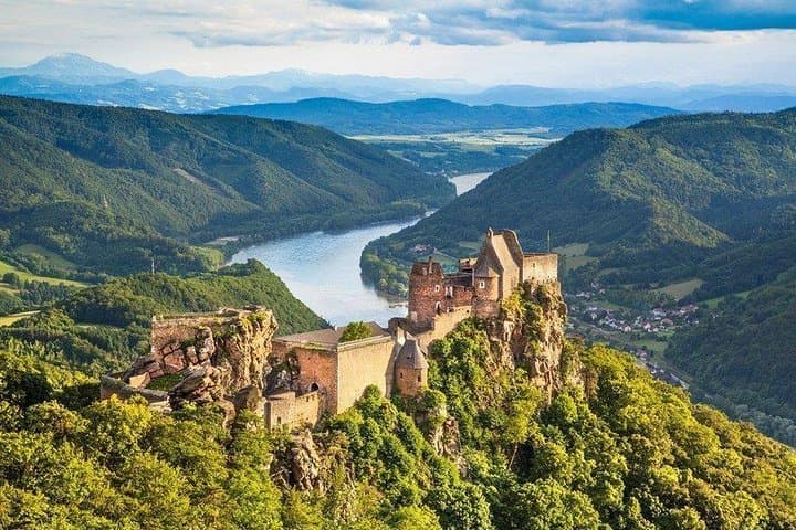 Full-Day Private Trip from Vienna to Wachau Valley