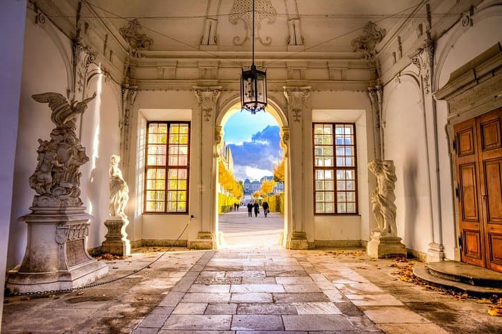 Explore Vienna in 60 minutes with a Local