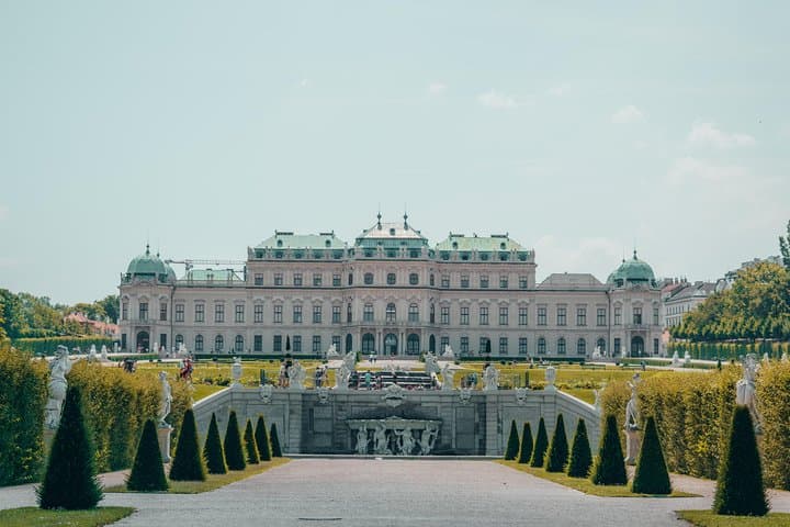 Discover Vienna’s most Photogenic Spots with a Local
