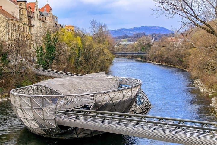 Architectural Graz: Private Tour with a Local Expert