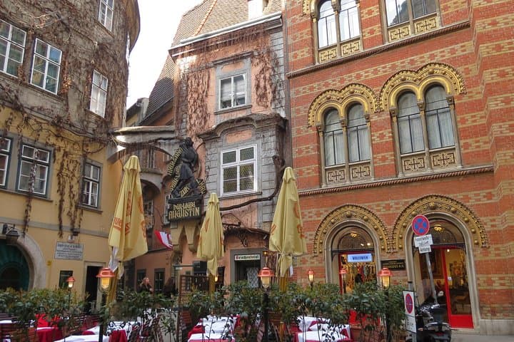 Vienna at a glance - Highlights with Sandra Blum