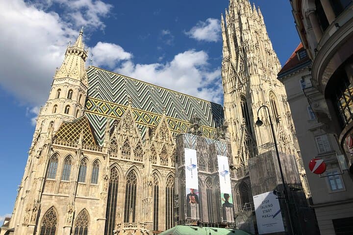 Vienna self-guided walking tour and scavenger hunt
