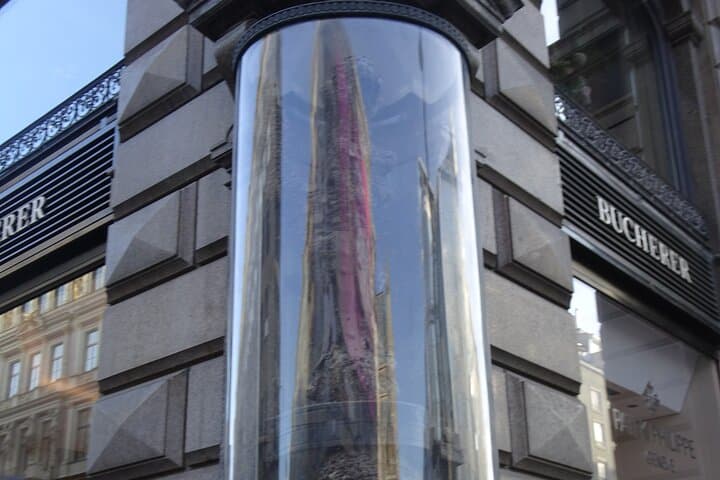 Vienna self-guided walking tour and scavenger hunt
