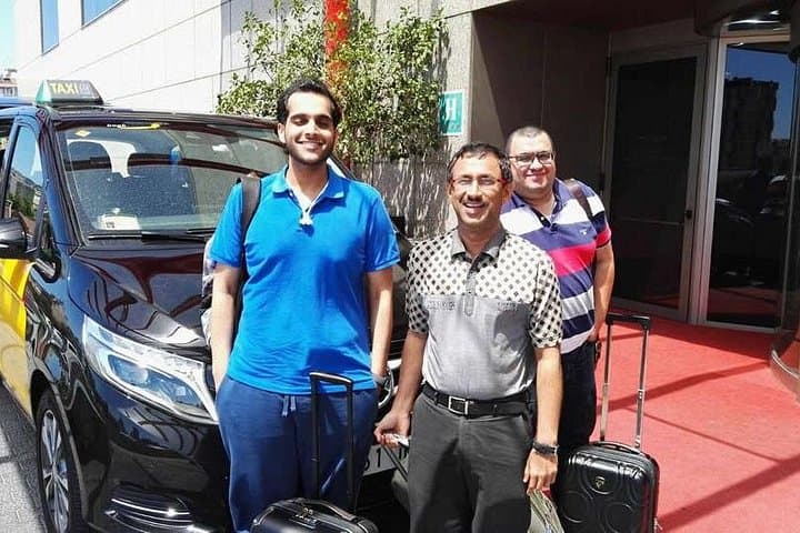 Vienna Private Transfer from Vienna Airport to City centre