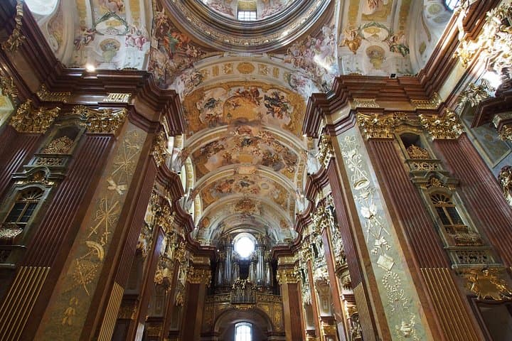 Vienna: Melk Abbey and Salzburg Private Trip with Transport