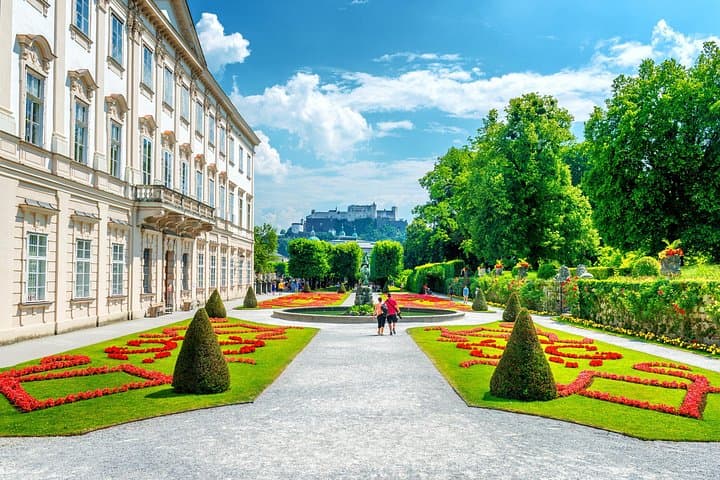 Vienna: Melk, Hallstatt and Salzburg Private Trip with Transport