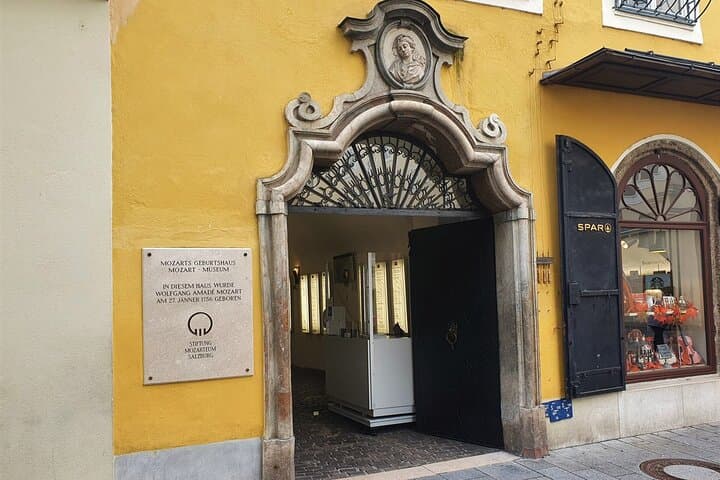 Full-Day Private Tour of Salzburg with Pickup