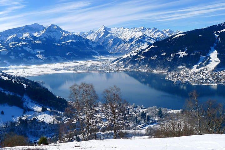 Private Skiing in the Alps with Salzburg and Hallstatt from Vienna