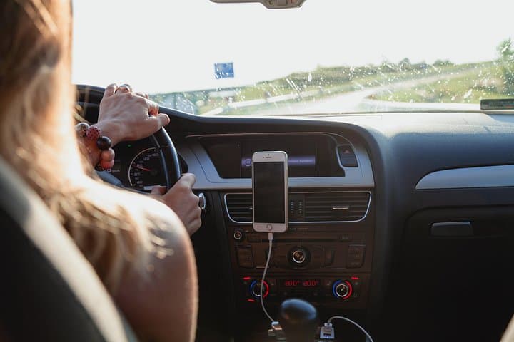 Private Transfer from Salzburg to Vienna 2h to Explore Local Highlights