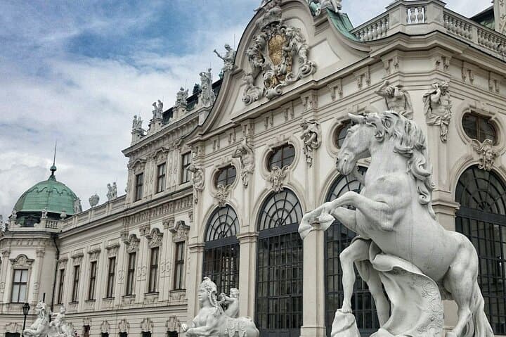Vienna Private Walking Tour including State Opera
