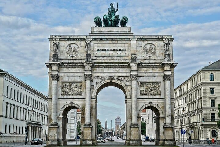 Private Innsbruck to Munich Intercity Transfer Service