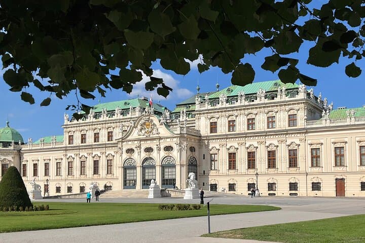 The Belvedere Palace in Vienna, photo by Art with me! Museum Tours