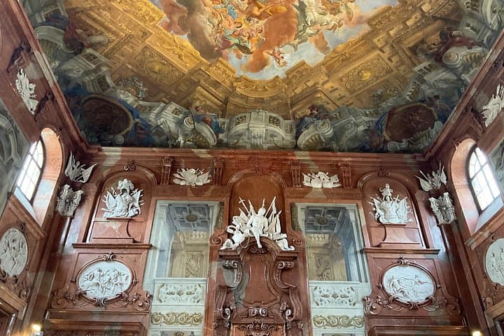 Private Tour of Belvedere with Art Historian Guide and Tickets