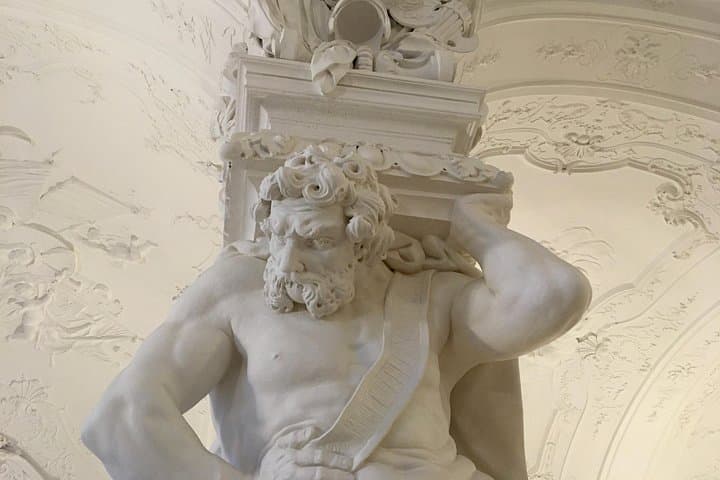 Private Tour of Belvedere with Art Historian Guide and Tickets