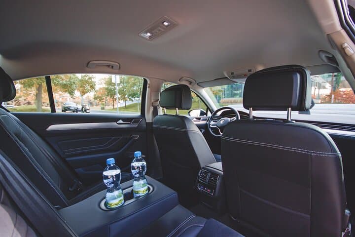 Vienna to Prague - Private Transfer by LIMOUSINE 3+1pax