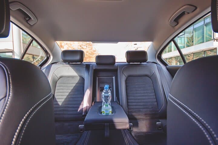Vienna to Prague - Private Transfer by LIMOUSINE 3+1pax