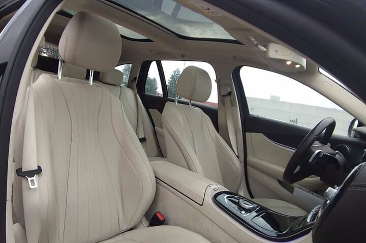 Vienna Downtown to Vienna Intl Airport (VIE) - Departure Private Transfer