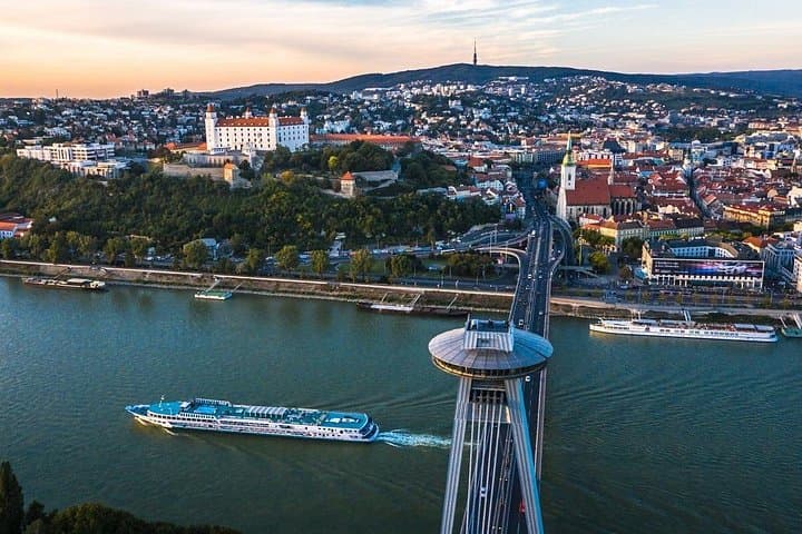 Private Transfer From Vienna airport to Bratislava (1 way)