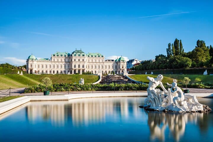 Skip-the-line Belvedere Palace Guided Tour with Transfers