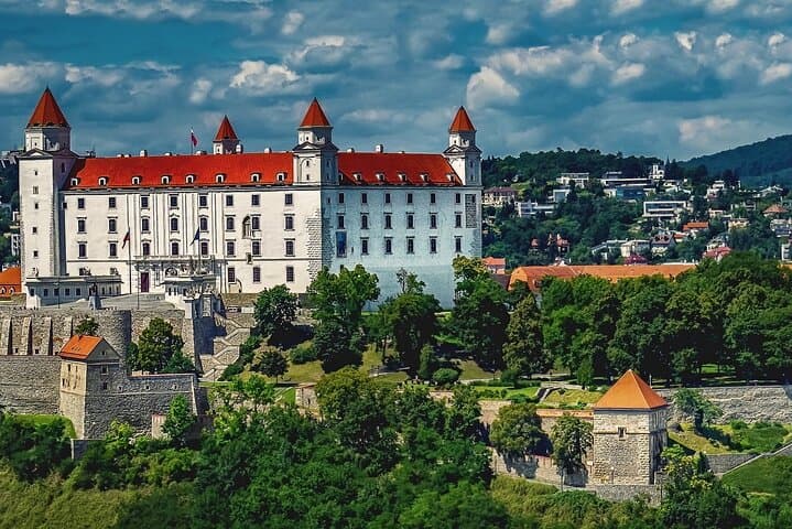 Private Transfer From Vienna To Bratislava, 2h Stop in SchlossHof