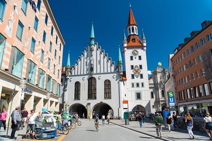 Private Tour To Salzburg and Munich Trip from Vienna 2 days