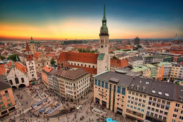 Vienna to Salzburg, Munich & Prague: Private 3-Day Tour & Lunch