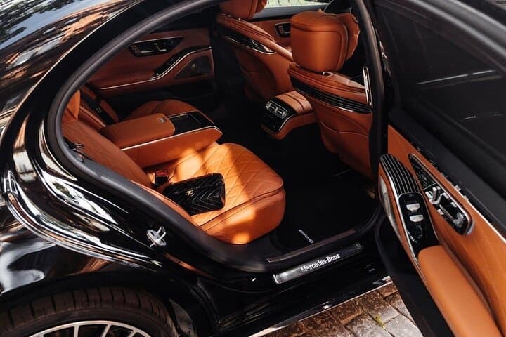 Private Transfer From Vienna airport to Bratislava (1 way)