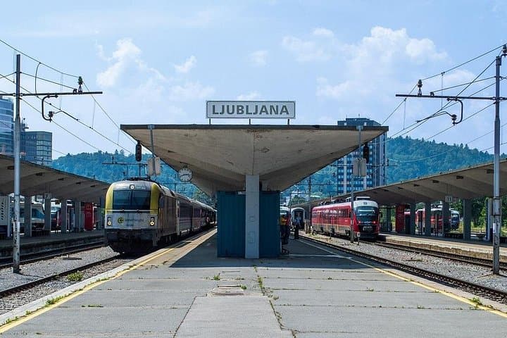 Private Direct Transfer from Vienna To Ljubljana, Local Driver