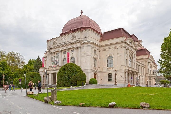 Graz Enchantment Private Walking Tour