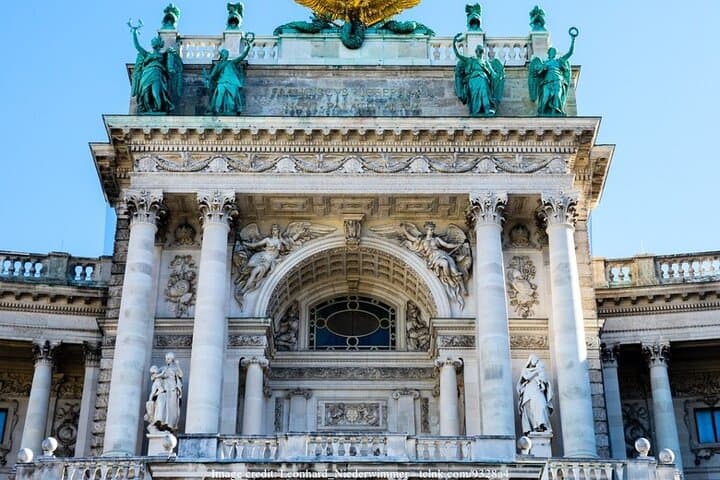 Welcome to Vienna: Private 2.5-hour Highlights Walking Tour
