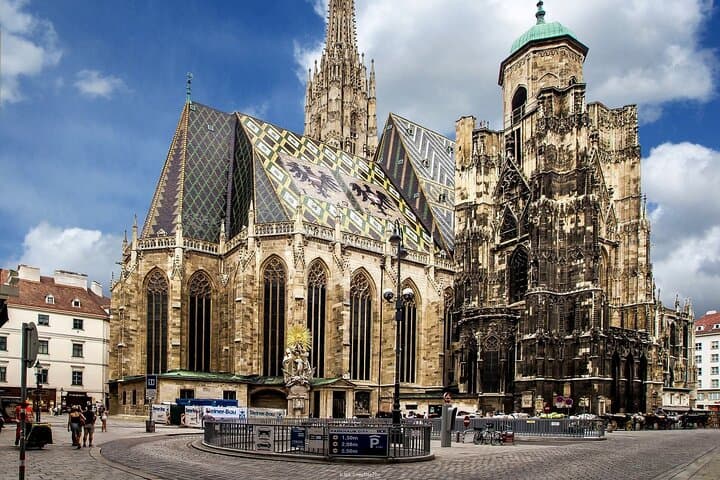 Welcome to Vienna: Private 2.5-hour Highlights Walking Tour