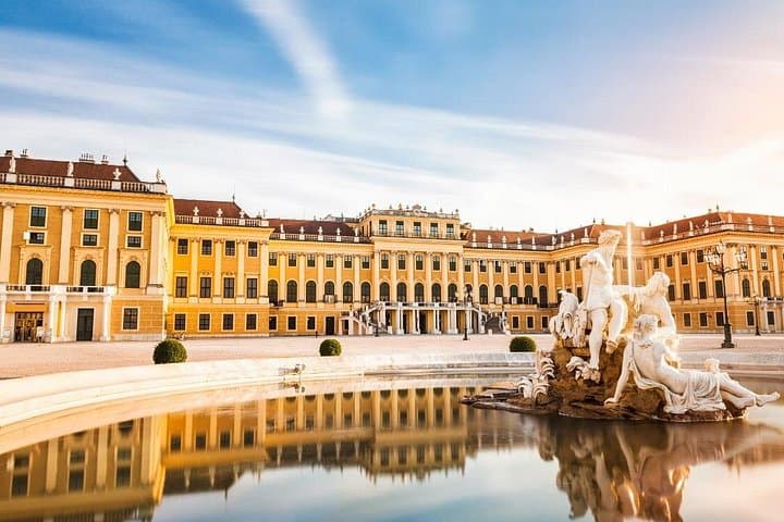 Schoenbrunn Palace Private Walking Tour in Vienna