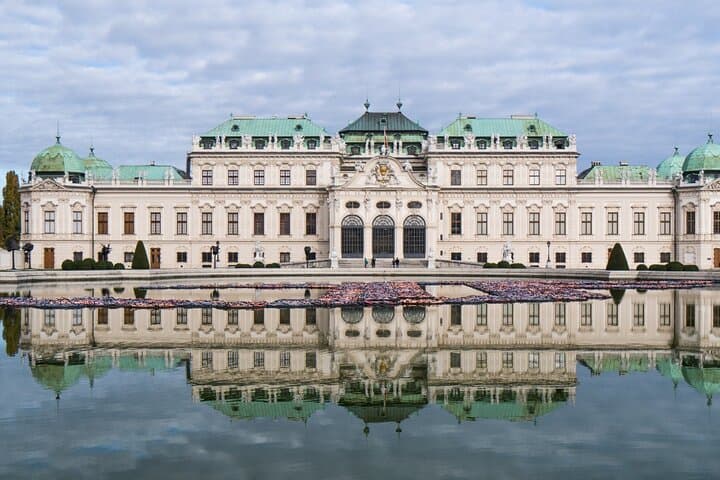 3 Hours Private Beldevere Museum Walking Tour