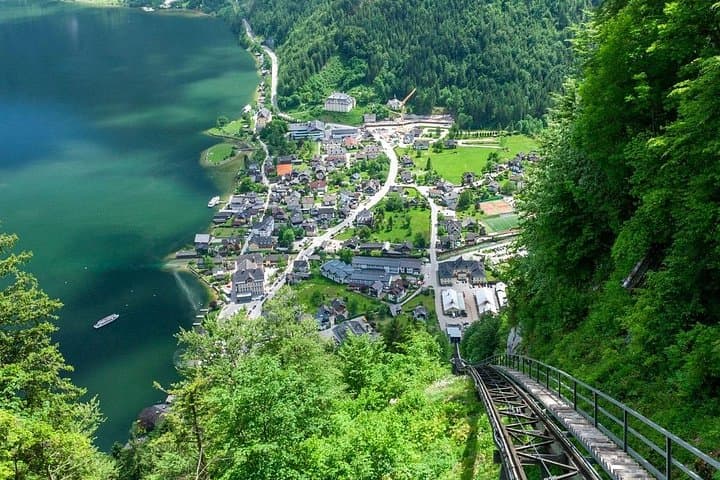 Hallstatt Private Full Day Tour from Vienna