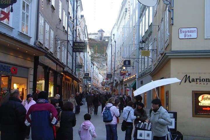 Private Christmas Market Tour in Salzburg