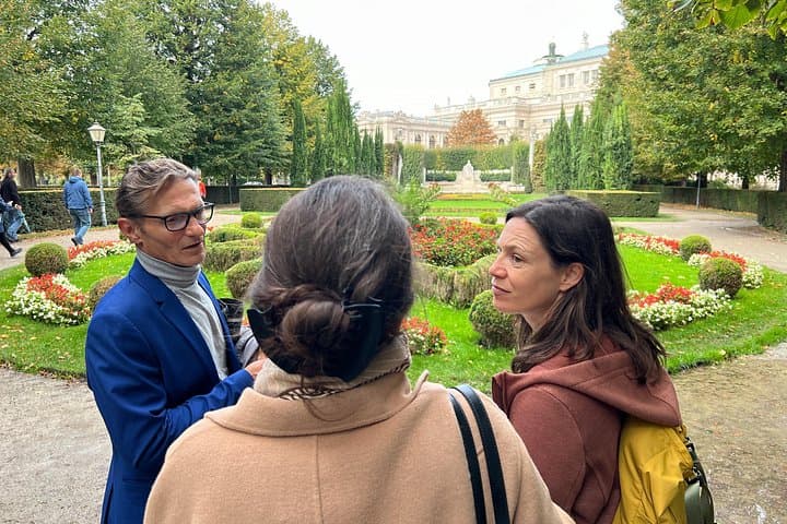 Highlights of Vienna: Private Walking Tour with Cathedral Tower