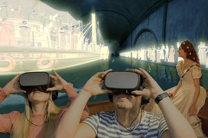 Vienna : Sisi's Amazing Journey VR Boat Ride Experience