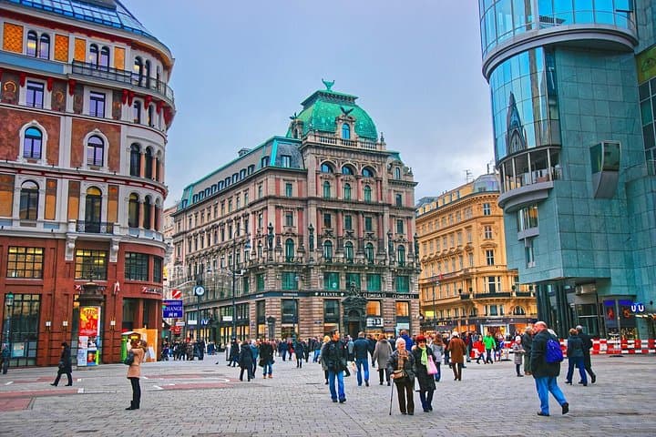 Vienna's Old Town and Attractions Self-Guided Tour Booklet