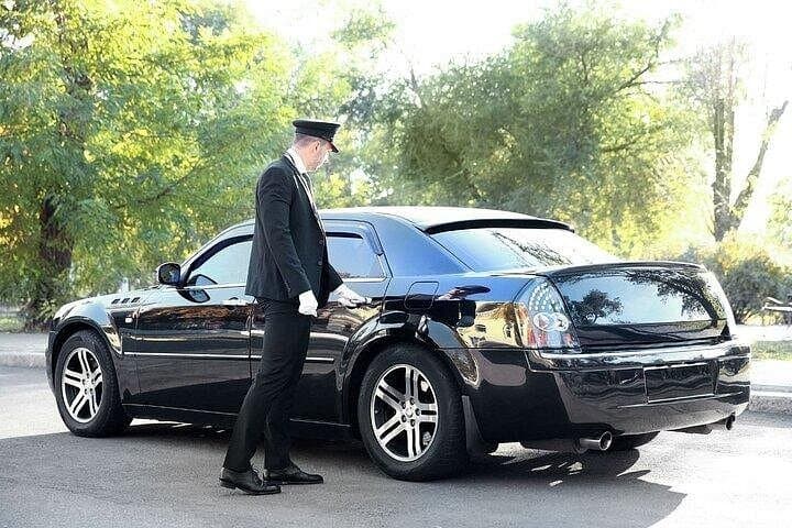 Private One Way Transfer from Vienna Hotels to Vienna Airport