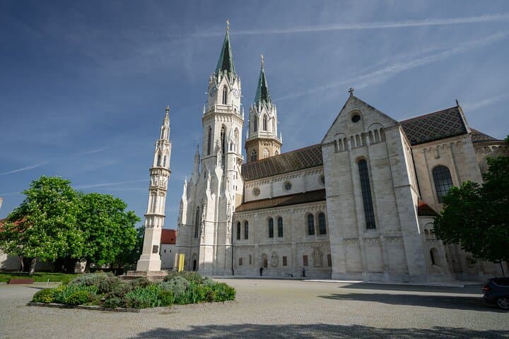 Imperial Grandeur: Admire the striking twin spires of the majestic monastery church at Klosterneuburg.
