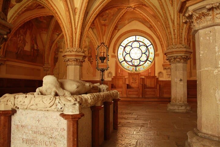 Royal Resting Place: Discover the magnificent medieval Chapter House and the historic tomb of Duke Frederick II.