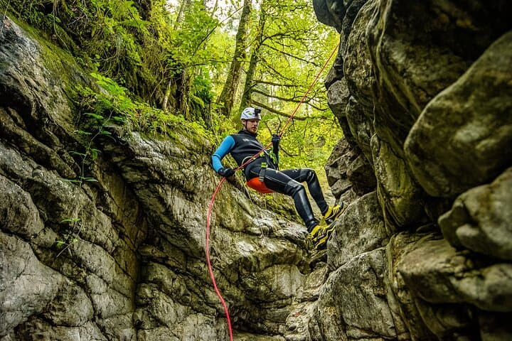Action-packed canyoning in the Kobelache