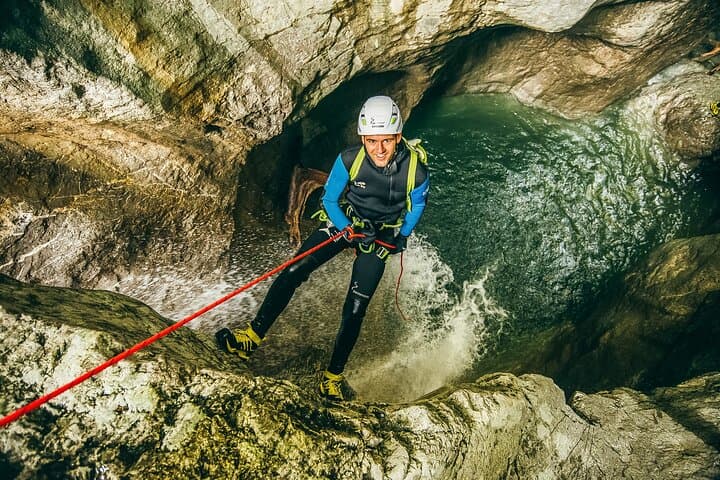 Action-packed canyoning in the Kobelache