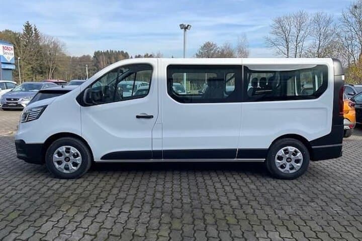 PrivaeTransfer from Vienna to Salzburg with sightseeing stop