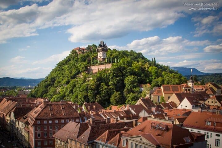 Private transfer from Vienna to Graz