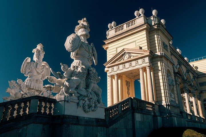 Imperial Elegance Professional Photoshoot at Schonbrunn Palace