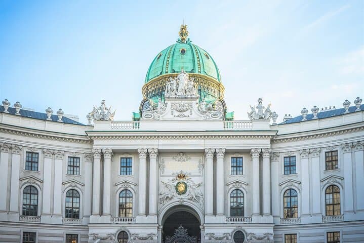 Vienna Self Guided Walking Tour: Royal traditions & Cafe Culture